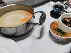 -红鼎豆捞·非遗鲍皇汤火锅(宝丰路店)