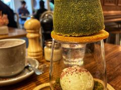 -FLOVIE FLORIST CAFE