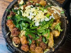 招牌砂锅烩菜-王明古法砂锅居(开化寺店)