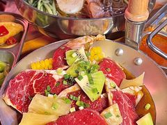 -叽叽扎扎烤肉场(生态城万达店)