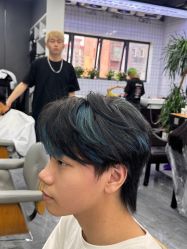 -藤野造型烫发染发