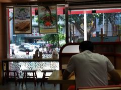 大堂-贯一台湾牛肉面(八一七中路店)