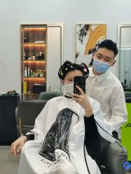 -艺格造型染发烫发