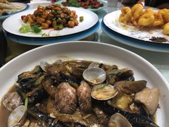 花蚬子炖茄子-品味居·首店·大连鲜活海鲜大连菜(东港店)