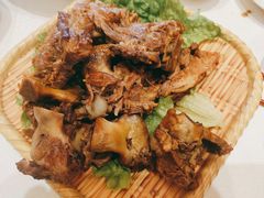 铁勺熏大骨-大铁勺新津菜(东丽阳光新业广场店)