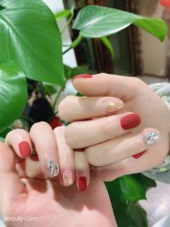 -潮店·虞妃妮轻奢美甲美睫馆
