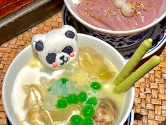 -八月美食小馆(银泰城总店)