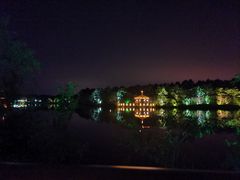 -上海怡沁园度假酒店