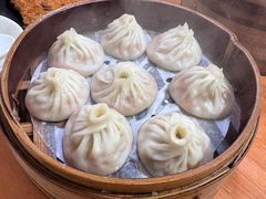 -莱莱小笼·乔艾