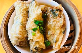 Braised Tofu Skin Rolls in Rich Soup