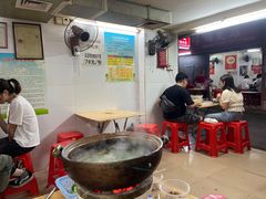 -威邵鸡煲(西华路总店)