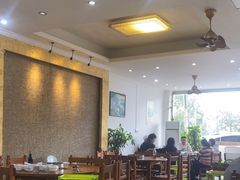 -15年老字号鑫鑫猪肚鸡·椰子鸡海南火锅(兴隆华侨农场店)