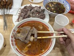 招牌羊肉汤-三中高皇羊肉馆