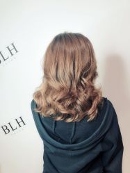 -变画·发型STUDIO