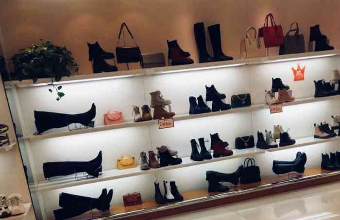 百丽-"百丽是家品牌鞋店,主打时尚真皮女鞋,兼产."-大众点评移动版