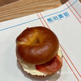 雨天吃个意式🍝红烩培根贝果🥯