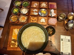 -银米·云南传统过桥米线(双廊黑金冠店)