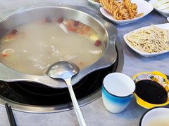 -光头药膳鸡(莱茵小镇店)