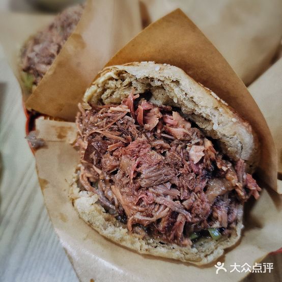 张家烧饼烧饼夹肘子坛子肉(永兴西大街店)