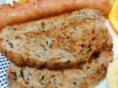 烤全麦面包片-高力乐面包咖啡厅(西塔店)