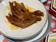 鸭锅鸭掌-老郑家东北春饼(龙悦居店)