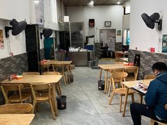 -雷祖芳老妈蹄花店