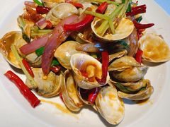 -鲜入唯煮·港式海鲜牛肉火锅(金宝街店)