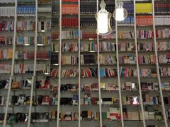 -钟书阁(松江泰晤士小镇店)