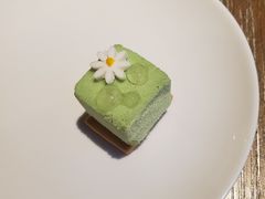 -成都观隐颐云台酒店-芳菲秀