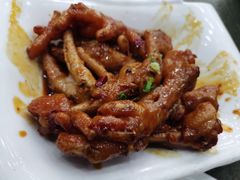 压锅凤爪-小花卷味道餐厅(开发区五彩城店)