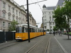 -多瑙河畔鞋履雕塑