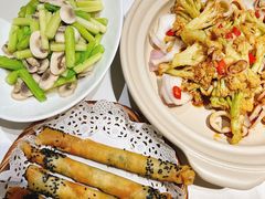 -楚山晓·湖北菜(武汉光谷K11店)