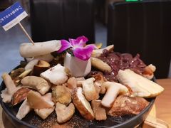 -一朵菌·野生菌探索家火锅(南亚店)