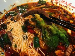 -哇蛙牛功夫面渝都料理(龙阳广场店)