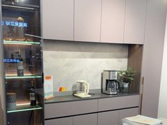 -百安居装修建材卖场(泰然店)