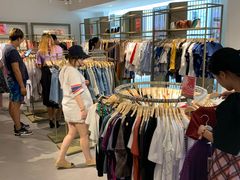 -URBAN REVIVO(北京斯普瑞斯奥特莱斯店)