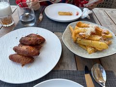 -MONICH牛排融合餐厅(和义大道购物中心店)