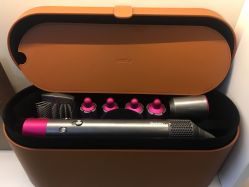 -E.L.K造型momopark店