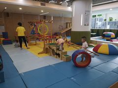 -亲亲袋鼠托育早教·思维专注力·棕熊英语(鼓楼恒力城店)