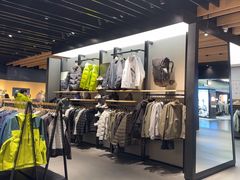 -凯乐石KAILAS(万国奥特莱斯店)
