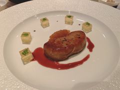 香煎鹅肝-广州四季酒店·佰鲜汇·现代法餐