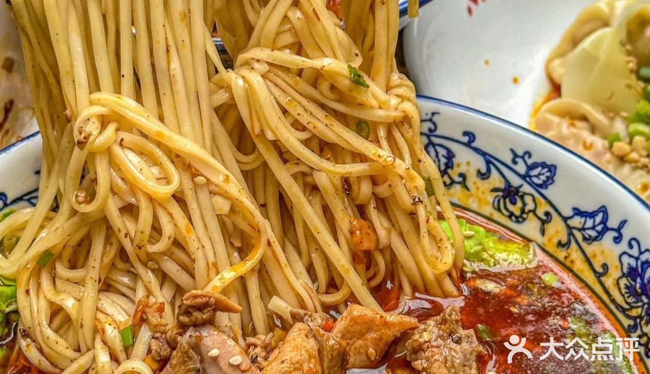 打飞滴都要来吃的这家，抄手届扛把子