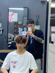 -藤野造型专业烫染接发