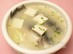 鲫鱼豆腐汤-神火烧烤馕坑肉新疆菜(兴隆街店)