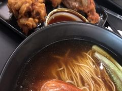 脆皮鸡腿面-贡梅老面馆·蟹粉面·无锡特色小吃(南长街主推店)