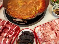 -毛辣果·贵州红酸汤牛肉火锅(西单店)