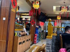 大堂-盛元盛居传统炭火锅(绿园店)