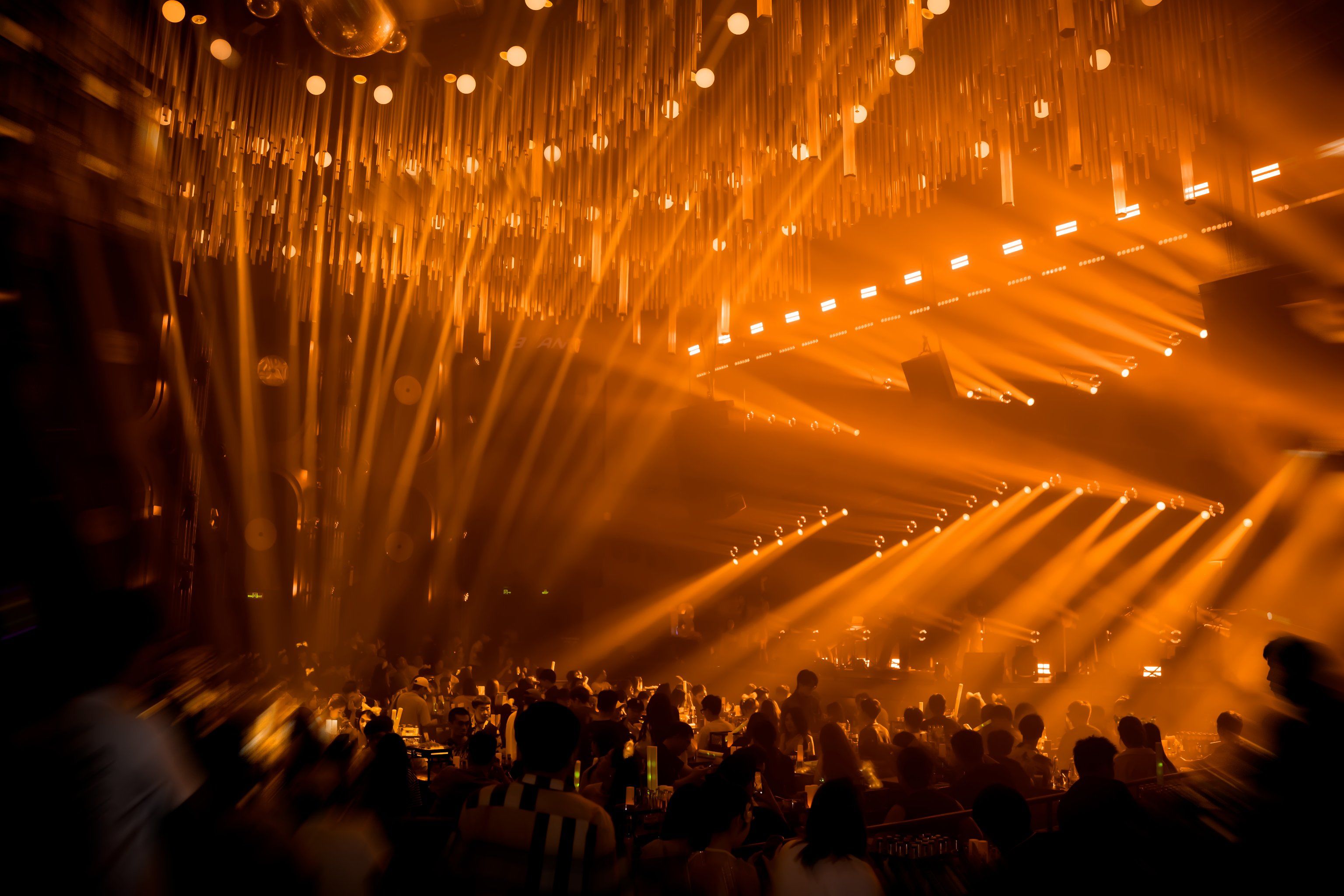 唐live house4月30日也开到三水广场啦
不愧是霸榜第一的livehouse