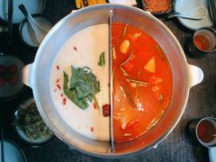 -湊湊火锅·茶憩(新中关购物中心店)