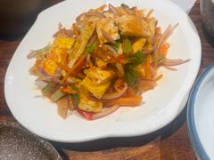 -滇香肴·云南菜蒸汽石锅鱼(云南北路店)